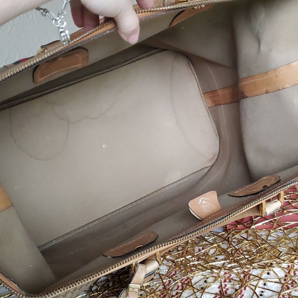 Authentic Gucci Weekend Bag - Picture 5 of 16
